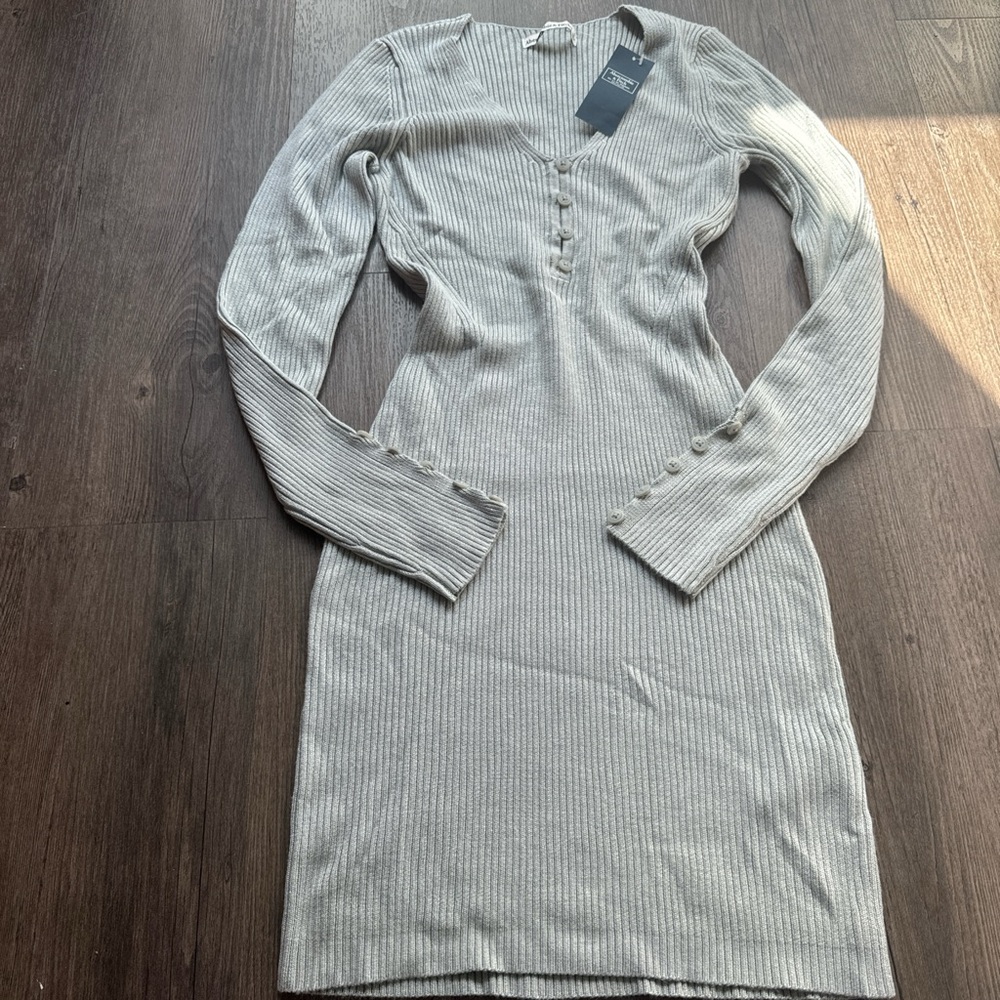 Brand new knitted light baby blue Abercrombie and fitch dress button size small